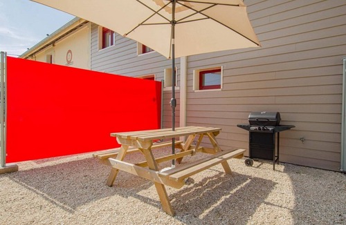 Joncreuil Apartment | Kingfisher. In the countryside between Lac du Der and lakes and the Foret d'Orient