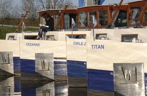 Niderviller Boat Rental | Kormoran 1140 - license-free houseboat - KUHNLE-TOURS Niderviller