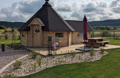 Vignot Cabin | Kota Finlandais Deux Extensions Pour 4 Personnes, Tout Confort