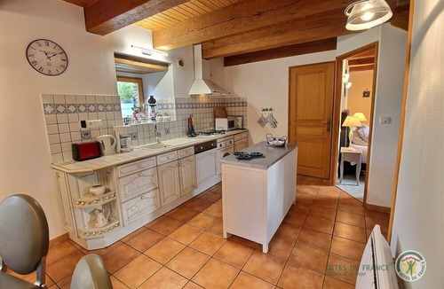 Saint-Igeaux House | KRAOU TOMM character gîte in the countryside with indoor pool and spa