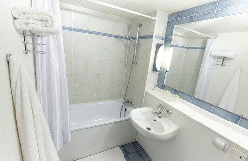 Saint-Martin-sur-le-Pre Hotel | Kyriad Chalons En Champagne - Saint Martin