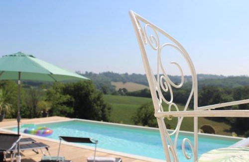 Beaumarches House | Lôu cayrou