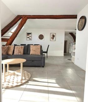 Forges Apartment | L'Échappée Champêtre, F4 proche fontainebleau