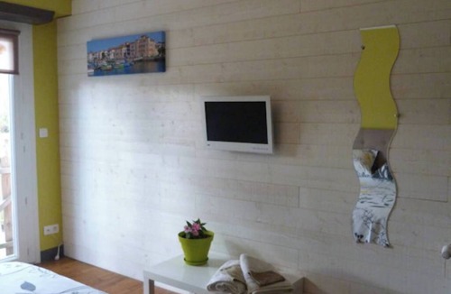 Bidos Bed & Breakfast | L'Ancolie des Pyrénées, your bed and breakfast with swimming pool, in Oloron Ste Marie