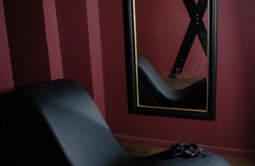 Homecourt Apartment | L'Aphrodite, Suite de LUXE - Love room - JACUZZI