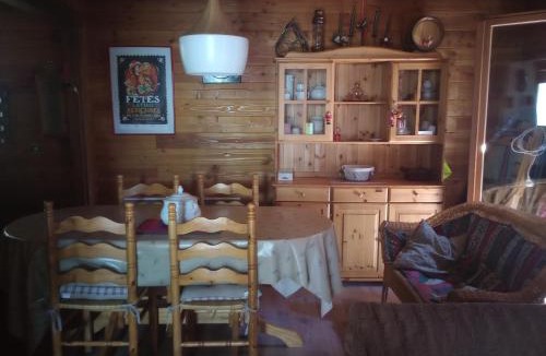 Enchastrayes Ski Chalet | L'ARGOUSIER Chalet 6 à 8 personnes Enchastrayes Barcelonnette