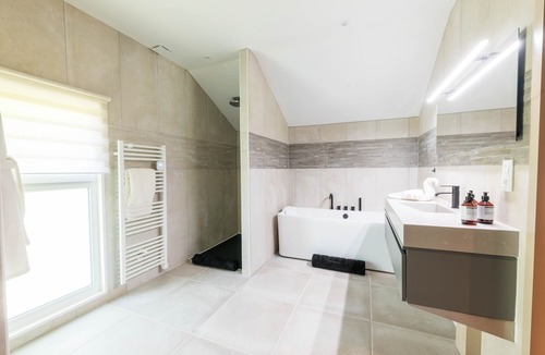 Saint-Hilaire-le-Petit House | L'artbanne Maison Hestia