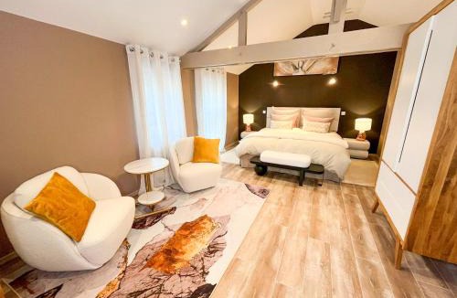 Saint-Hilaire-le-Petit House | L'Artbanne - Le domaine