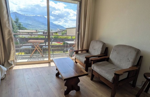 Embrun Apartment | L'Embrun des Cimes - Mountain View - 7-minute walk from the lake