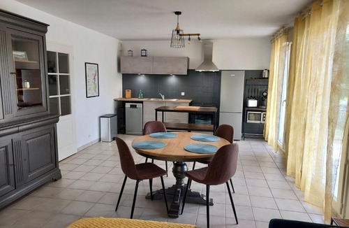 Saint-Georges-sur-Baulche Apartment | L'Escale Saint Georges - 5 min d'Auxerre