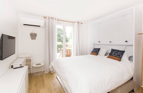 Pujaudran House | L'Escapade Nature et Gourmande, Chambres d'Hote avec Piscine