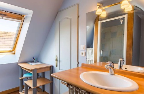 Saint-Jean-du-Doigt House | L'Hirondelle by Interhome
