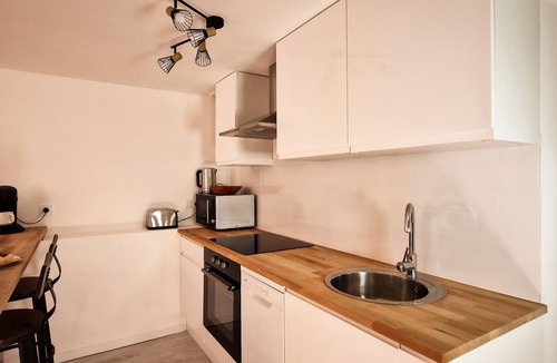 Villefranche-de-Rouergue Apartment | L'Indus 3* Netflix, Disney+, WIFI, Coeur de Bastide
