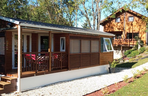 Seuzey House | l'insolite du chalet, in the heart of nature, classified 2-star furnished holiday accommodation