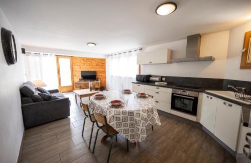 Faucon-de-Barcelonnette Apartment | L'Intermède & En toute amitié - Les Gites de l'Argile