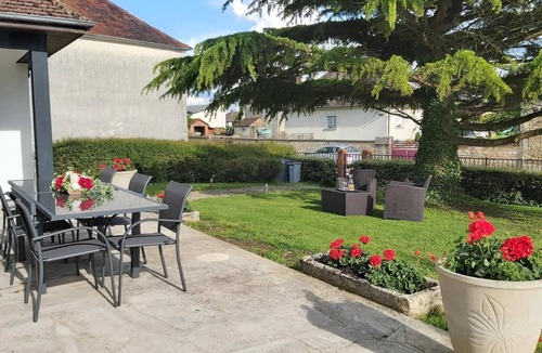 Magny-Fouchard House | L'orée des Champs - Magny Fouchard