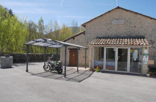 Castellane Hostel | L'Oustaou Castellane