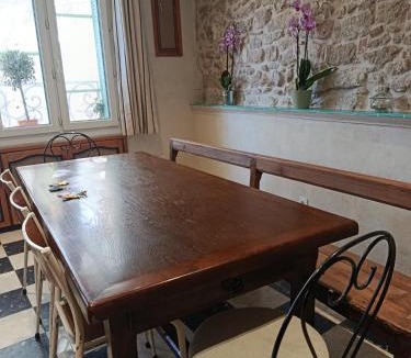 Aramon House | L'oustau de Lulu