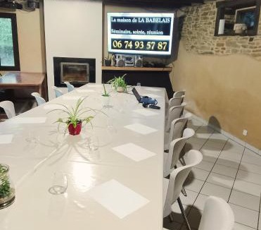 Saint-Medard-sur-Ille House | La Babelais, 15 lits