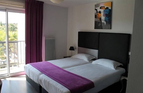 La Baule-Escoublac Hotel | La Baule Getaway | Pet-Allowed | 3.5 mi to Pornichet Beach & Promenade