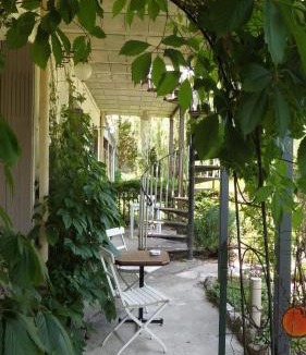 Frayssinet House | La Bonne Auberge