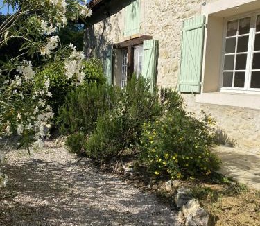 Auch Bed & Breakfast | La Bordeneuve - Chambre d'hôtes