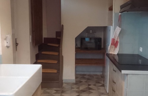 Villemanoche House | La bourguignonne with air conditioning on 2 levels