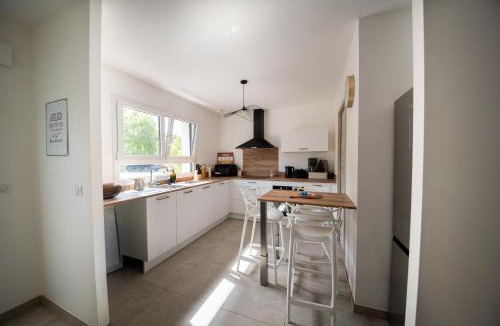 Amneville Villa | La Bulle Dorée Luxury private Jacuzzi House 4 BR Tourist center
