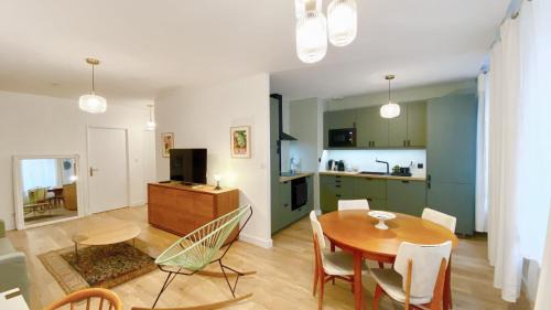 Saint Nicolas - Charles III - Ville vieille - Trois Maisons - Leopold Apartment | La bulle Stanislas