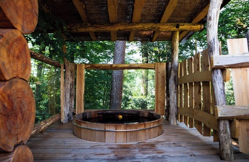 Saint-Louis Cabin | La Cabane de l'Étang du Domaine de la Forestière