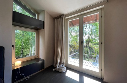 Lesa House | La Casa di Pietra