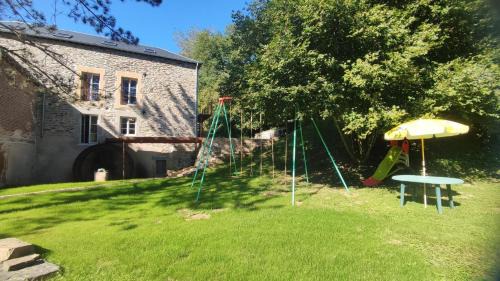 Neufmanil House | La chaira