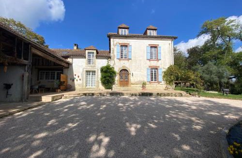 Auriebat House | La Chambre A l Ombre du coteau