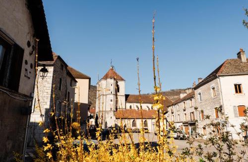 Vuillafans House | La Clef de Sol - Maison de charme au calme avec billard, idéal familles