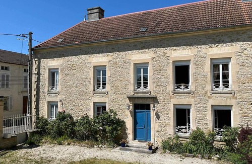 Cirey-sur-Blaise House | La demeure aux Lilas a large stone mansion