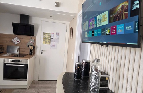 Forges-les-Bains Apartment | La diligence de la poste - Apartment 'Furnished T2 - Domaine Du Charme'