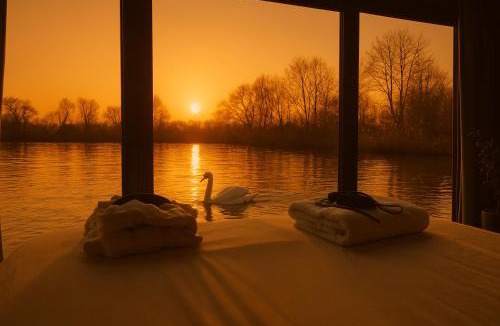 Basse-Ham Boat Rental | La Dolce Vita ! Sauna, Spa, Cinéma