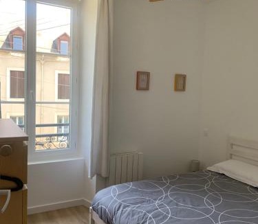 Loures-Barousse Apartment | la Douçhka Azzurra