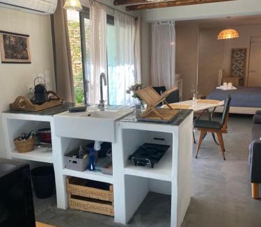 Quartier des Espesses House | La Finca