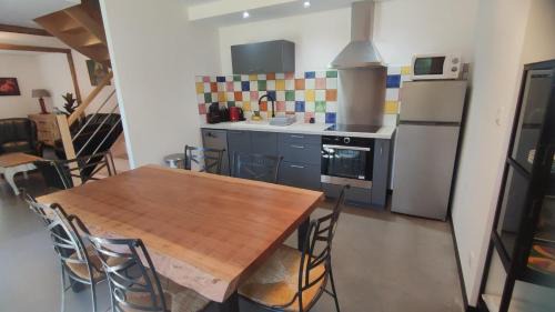 Neufmanil House | La goutelle