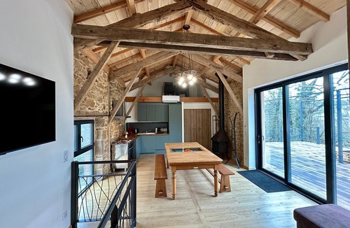 Lentillac-Saint-Blaise House | La Grange du Silence, family-run, renovated and just a few minutes from Figeac.