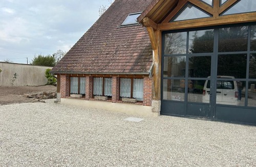 Fontaine-les-Gres House | La grange des lucioles