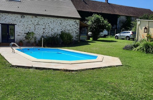 Chalautre-la-Grande Apartment | La Lézardière, quiet and charming apartment