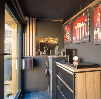 La Vicomte-sur-Rance House | La Loge Votre studio cinéma en bord de rance