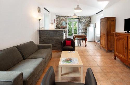 Saint-Jean-du-Gard Apartment | La Magnanerie, piscine, animaux, pk