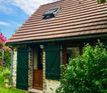 Saint-Hilaire-sous-Romilly House | La maisonnette