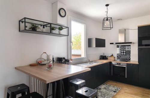 Saint-Jacques-de-la-Lande House | La Maison du Sud - 4km de la Gare