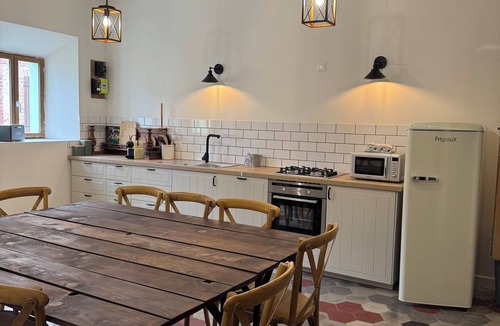 Courgenay House | La Maison 20 - gîte for 15 people