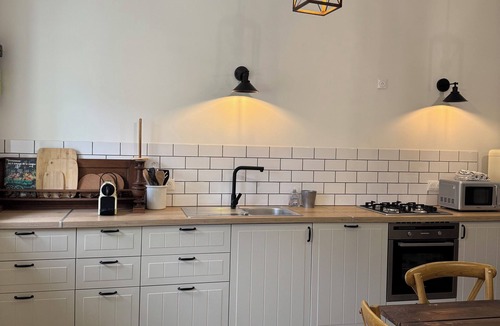 Courgenay House | La Maison 20 - gîte for 15 people