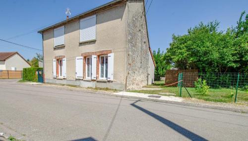 Crancey House | La maison d'à côté